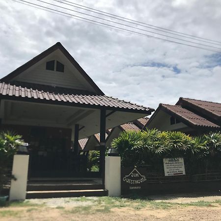 Jim Guesthouse Kanchanaburi Exterior foto